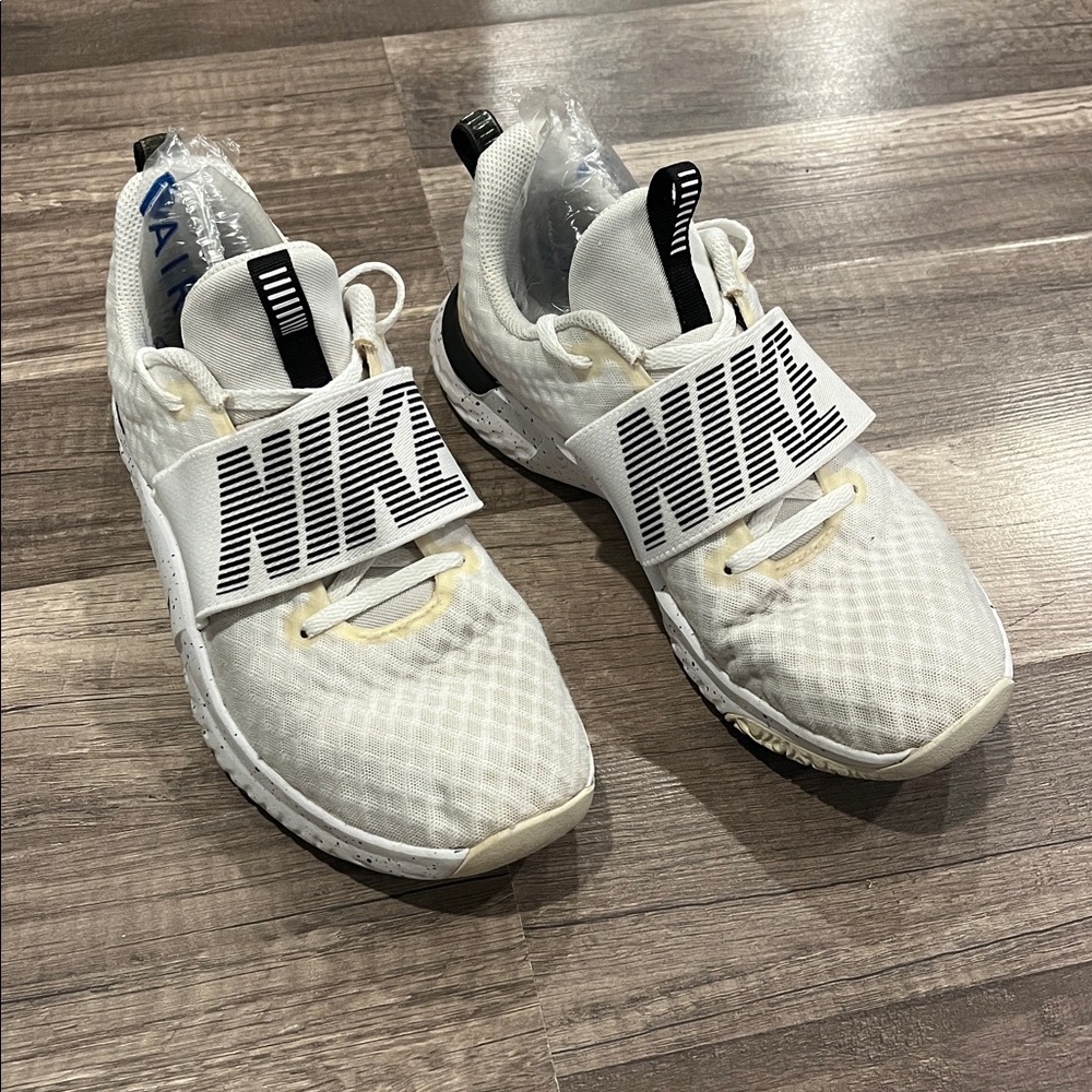 Women’s Nike White and Black Sneakers